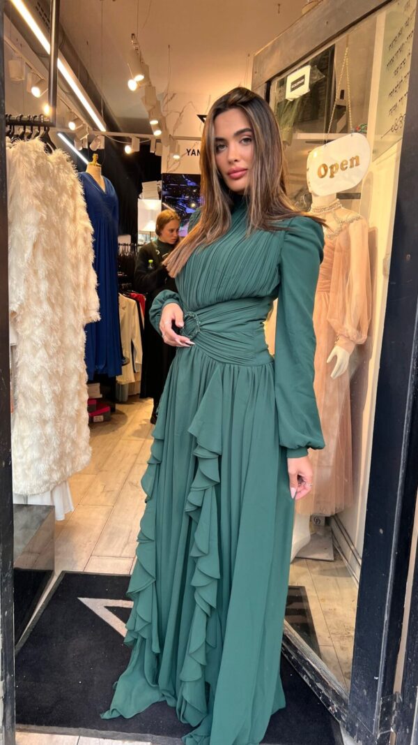 ruffled dress